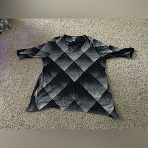 Catherines Black and Gray Geometric Tunic